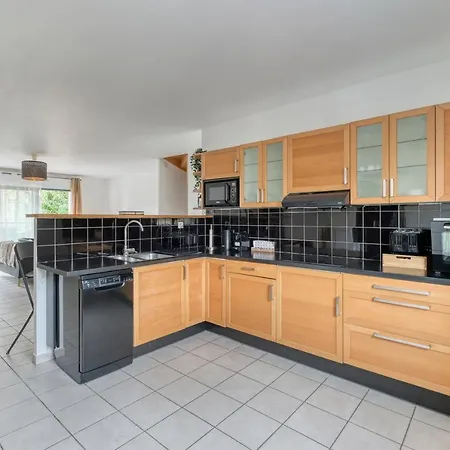 Duplex With Terrace And Parking In Lejlighed *